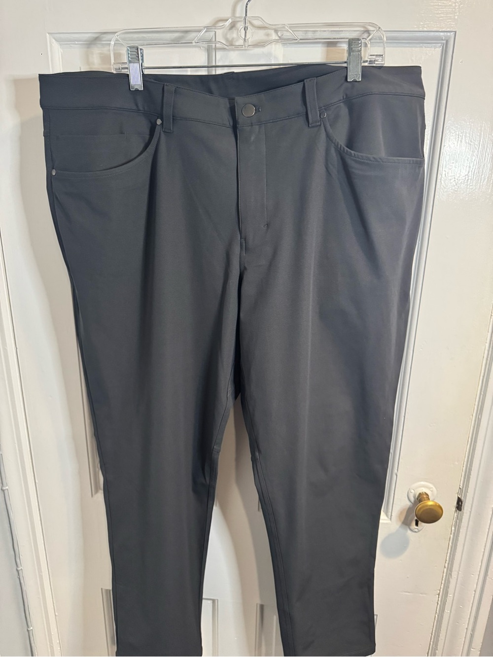 Lululemon men’s ABC Classic Fit Black Stretch Straight-Leg Pants